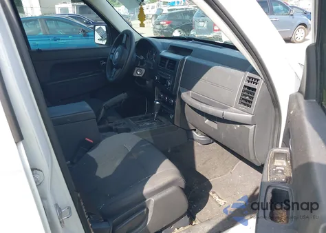 2011 Jeep Liberty Sport z USA, uszkodzony, nr VIN 1J4PP2GK4BW526462